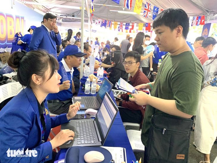 9 điểm mỗi môn vẫn trượt đại học: Chắt lọc đầu vào để đảm bảo đầu ra?- Ảnh 1. 9 điểm mỗi môn vẫn trượt đại học: Chắt lọc đầu vào để đảm bảo đầu ra?- Ảnh 1.