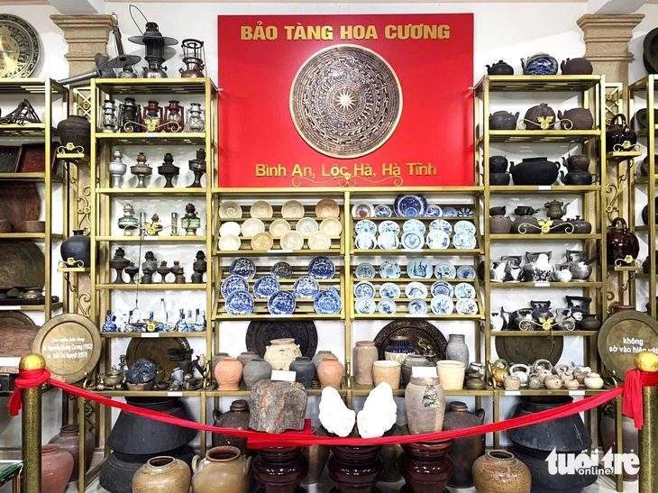 base64-17321042840821984419775 Bảo tàng 'lưu giữ hồn cốt dân tộc' của thầy giáo đón nhận bằng kỷ lục Việt Nam - Ảnh 2.