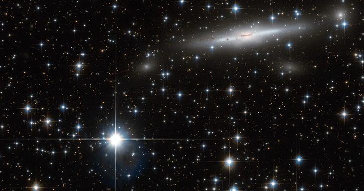 Điểm thu hút lớn nằm ngoài vùng trời này - Ảnh NASA Điểm thu hút lớn nằm ngoài thiên hà của chúng ta - Ảnh NASA
