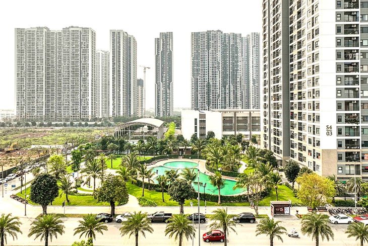 Áp dụng sớm 3 luật về bất động sản: Khơi thông nguồn lực, tiềm năng đất đai- Ảnh 1. Những tòa nhà chung cư tại một khu đô thị ở quận Nam Từ Liêm (Hà Nội)- Ảnh: NGUYỄN KHÁNH